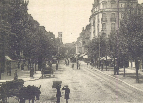 Pau : Rue du Maréchal Joffre / vers 1910 / carte postale / Bibliothèque Patrimoniale Pau / cote 8-084-4